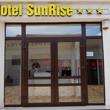 维纳斯 Sunrise酒店 外观 照片
